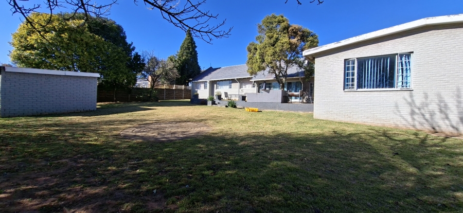 5 Bedroom Property for Sale in Monument Gauteng