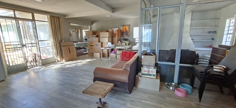 5 Bedroom Property for Sale in Monument Gauteng