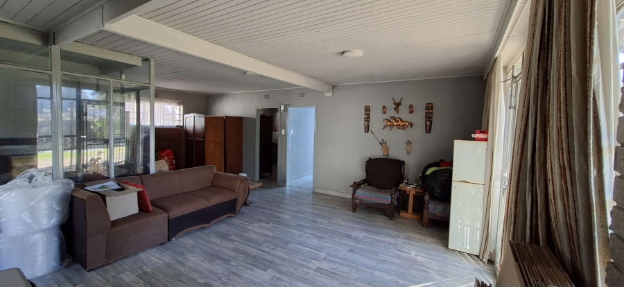 5 Bedroom Property for Sale in Monument Gauteng