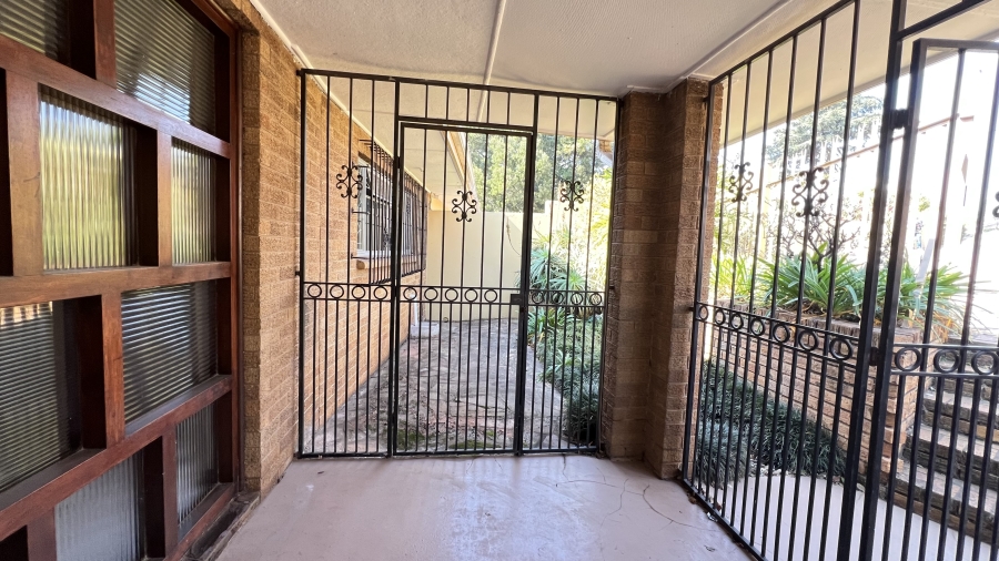 4 Bedroom Property for Sale in Florida Hills Gauteng