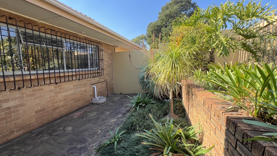 4 Bedroom Property for Sale in Florida Hills Gauteng