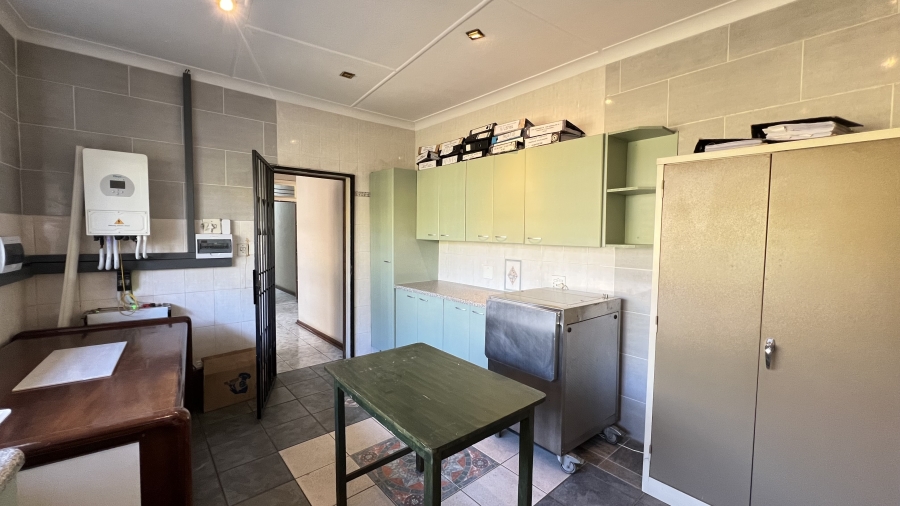 4 Bedroom Property for Sale in Florida Hills Gauteng