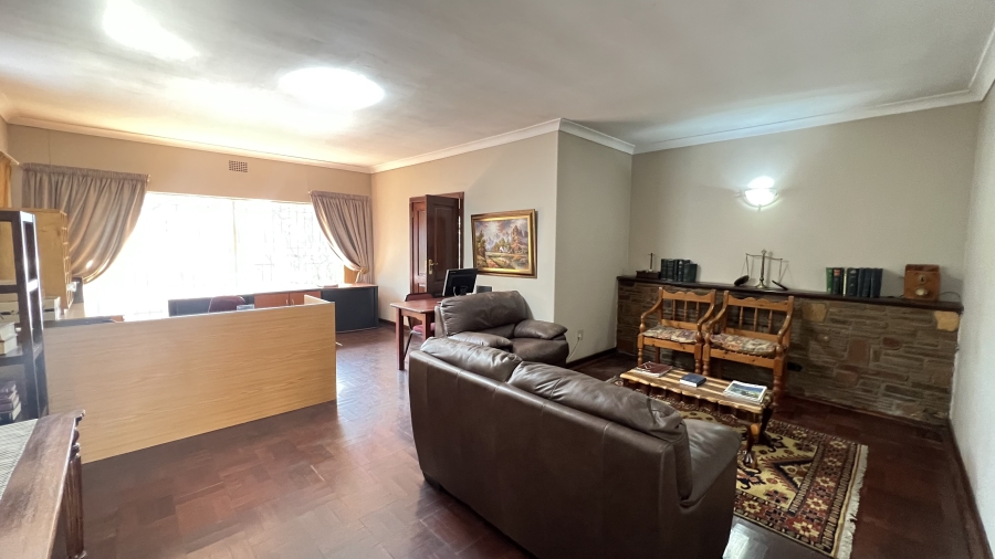 4 Bedroom Property for Sale in Florida Hills Gauteng