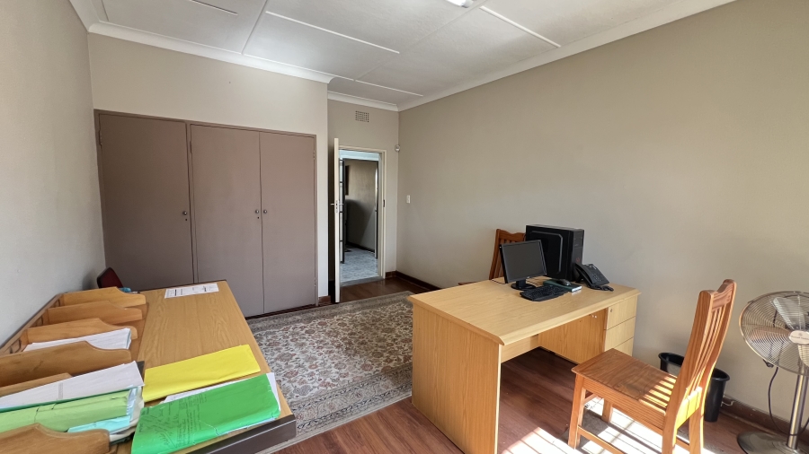 4 Bedroom Property for Sale in Florida Hills Gauteng