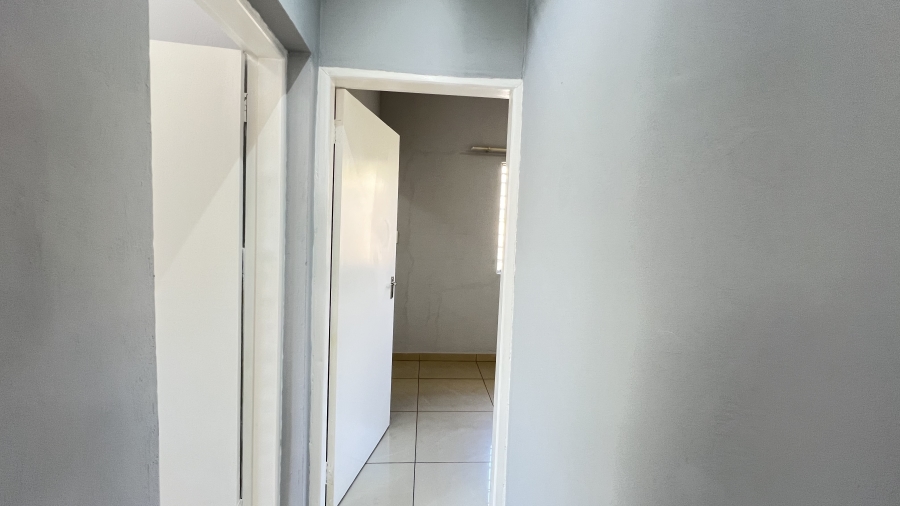 4 Bedroom Property for Sale in Florida Hills Gauteng