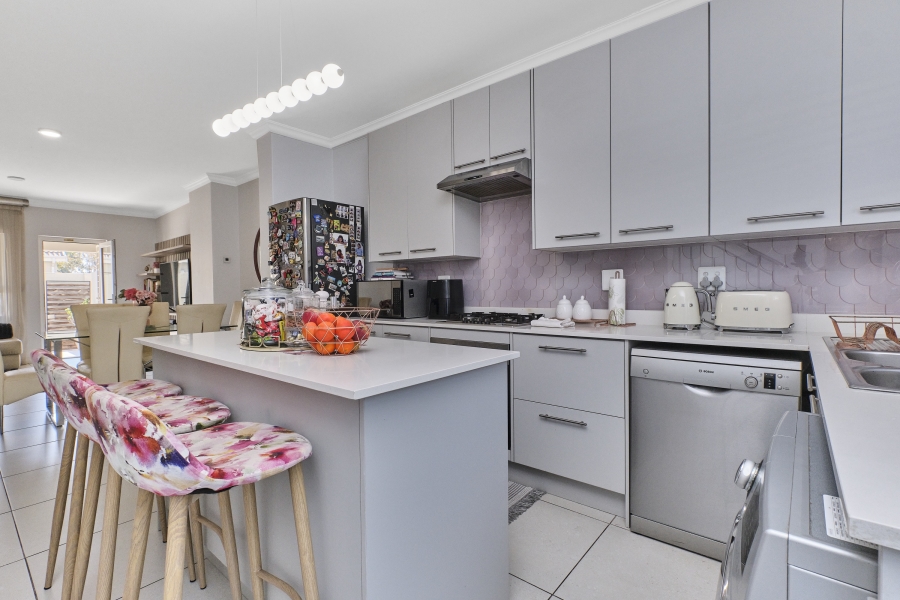 3 Bedroom Property for Sale in Bryanston Gauteng