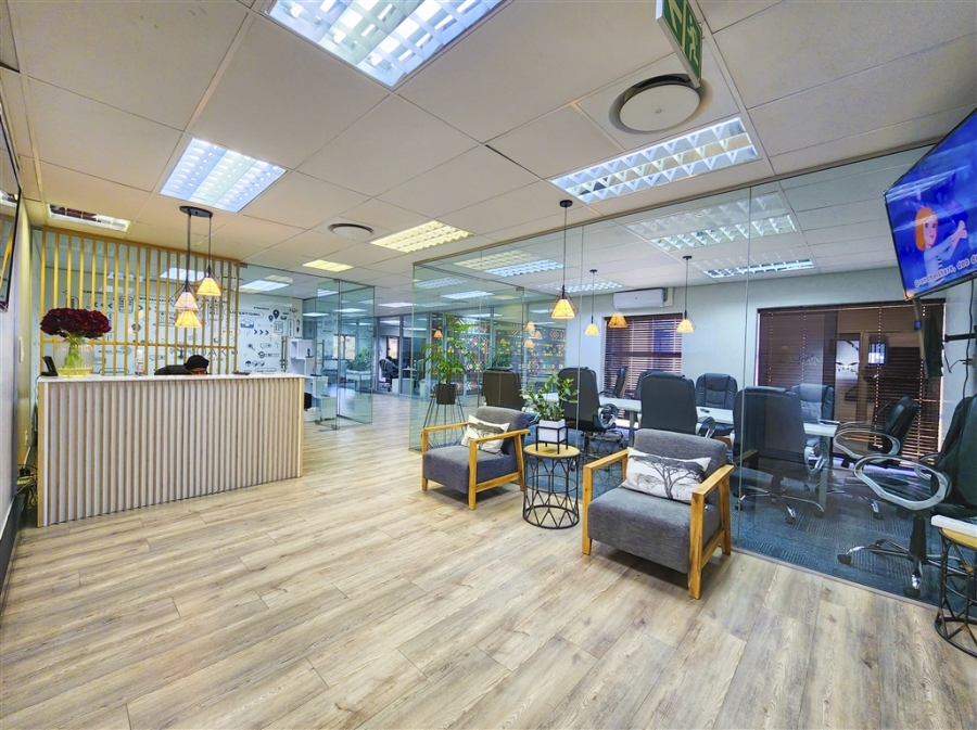 To Let Commercial Property for Rent in Strubensvallei Gauteng