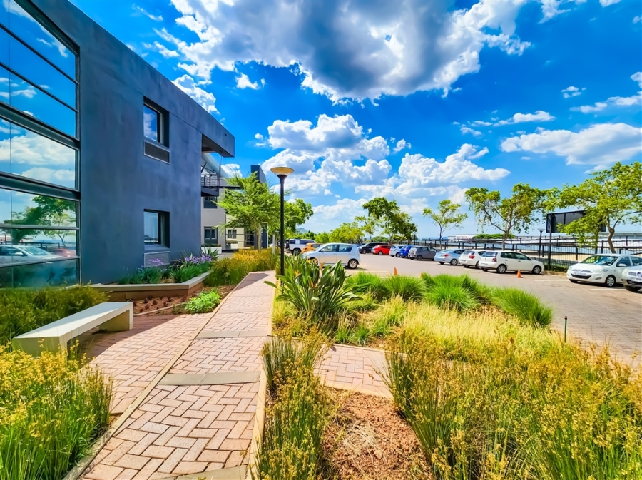 To Let Commercial Property for Rent in Strubensvallei Gauteng