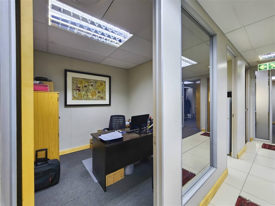 To Let Commercial Property for Rent in Strubensvallei Gauteng