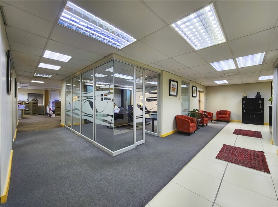 To Let Commercial Property for Rent in Strubensvallei Gauteng