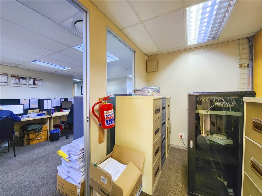 To Let Commercial Property for Rent in Strubensvallei Gauteng