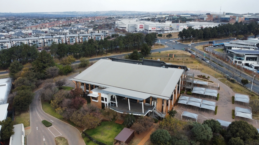 To Let Commercial Property for Rent in Longmeadow Gauteng