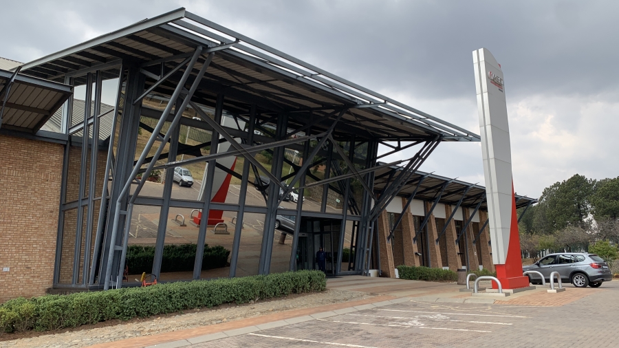 To Let Commercial Property for Rent in Longmeadow Gauteng