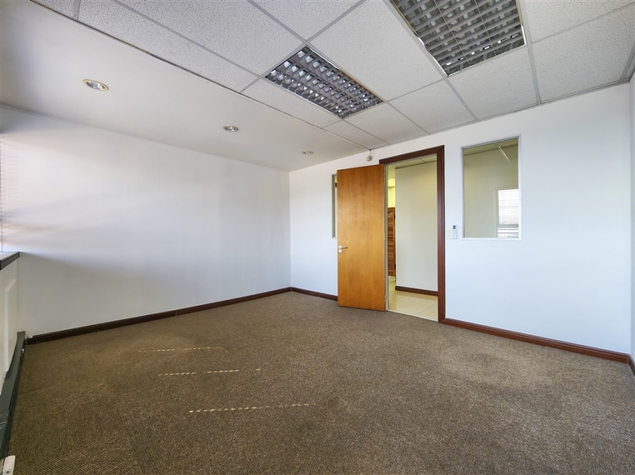 To Let Commercial Property for Rent in Allens Nek Gauteng