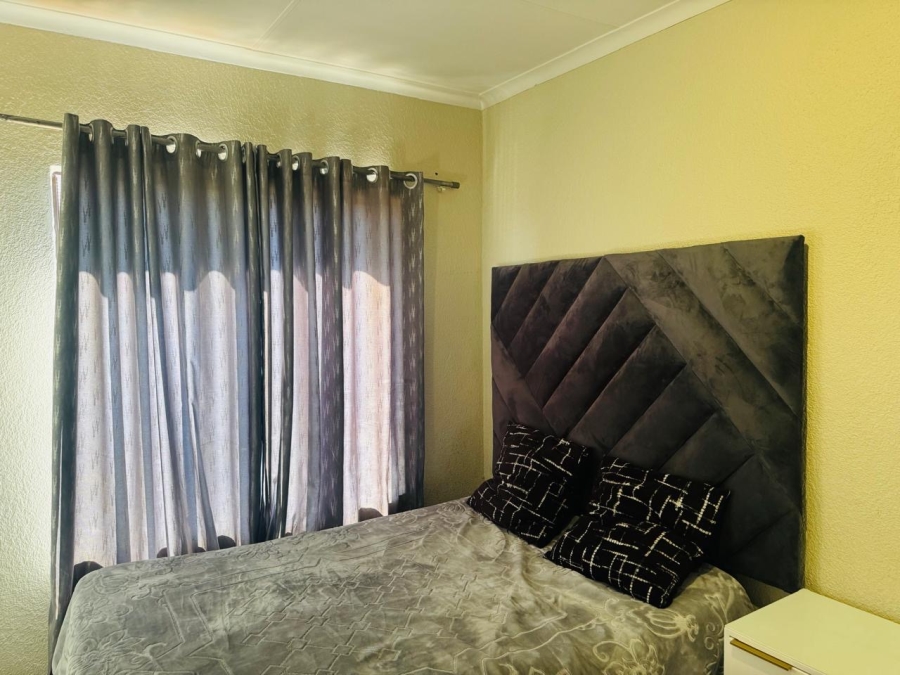 To Let 2 Bedroom Property for Rent in Halfway Gardens Gauteng