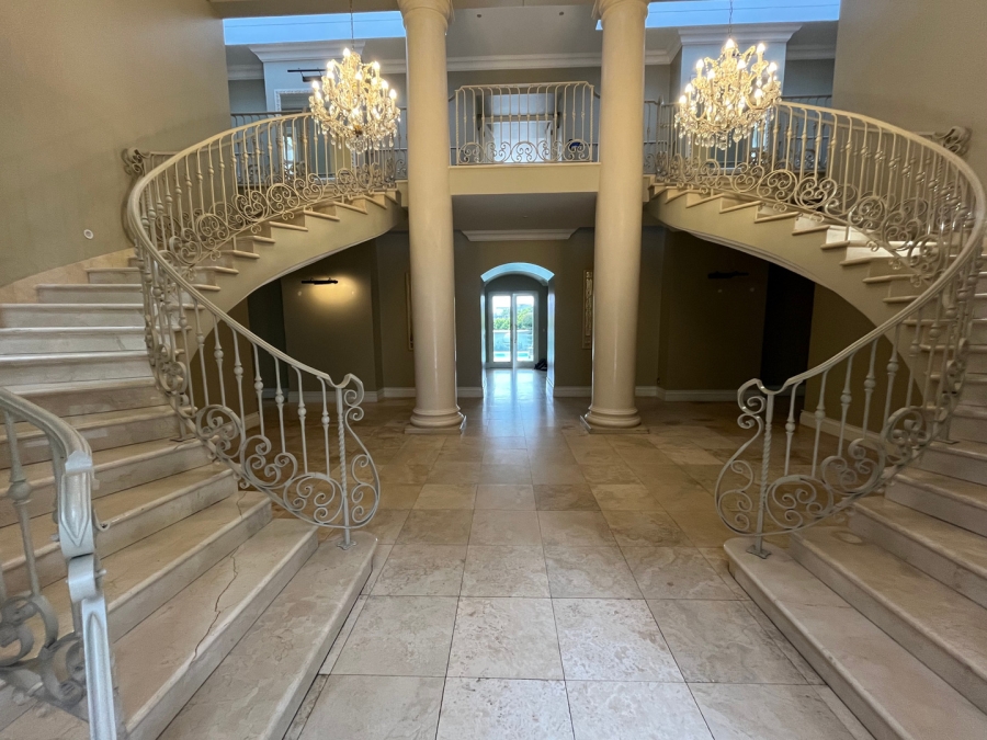 To Let 5 Bedroom Property for Rent in Sandhurst Gauteng