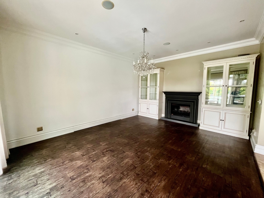 To Let 5 Bedroom Property for Rent in Sandhurst Gauteng