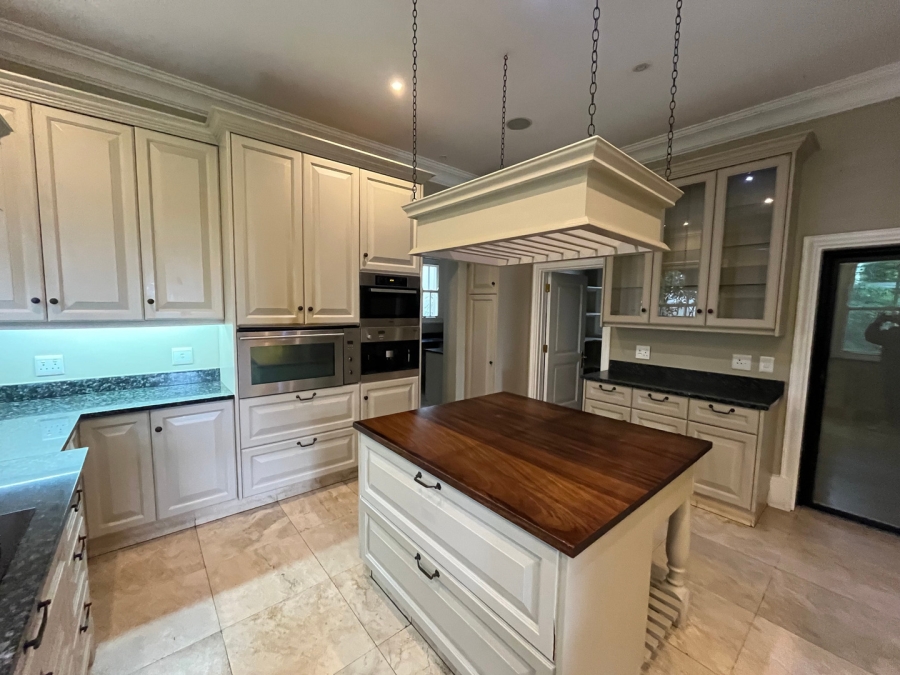 To Let 5 Bedroom Property for Rent in Sandhurst Gauteng