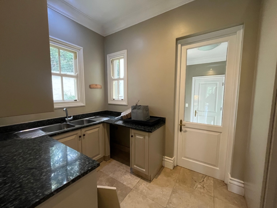 To Let 5 Bedroom Property for Rent in Sandhurst Gauteng