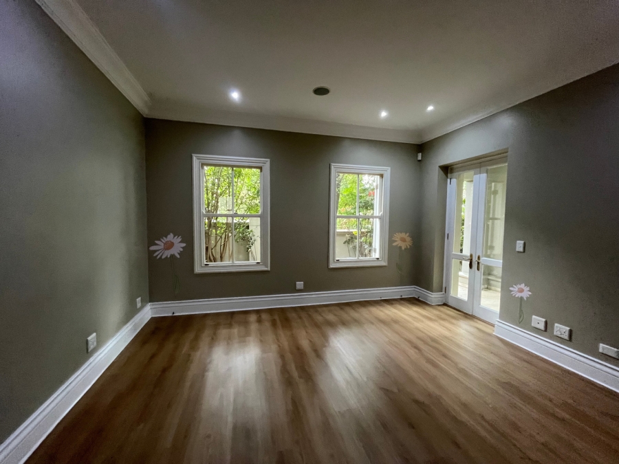 To Let 5 Bedroom Property for Rent in Sandhurst Gauteng