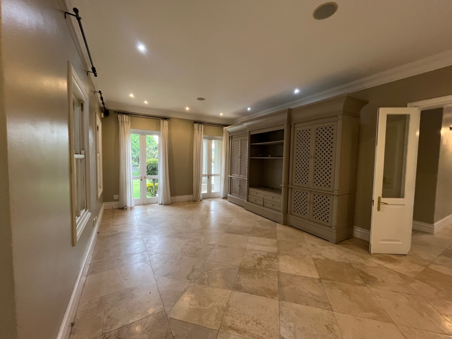 To Let 5 Bedroom Property for Rent in Sandhurst Gauteng