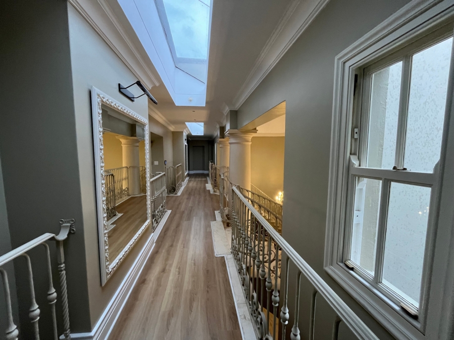 To Let 5 Bedroom Property for Rent in Sandhurst Gauteng