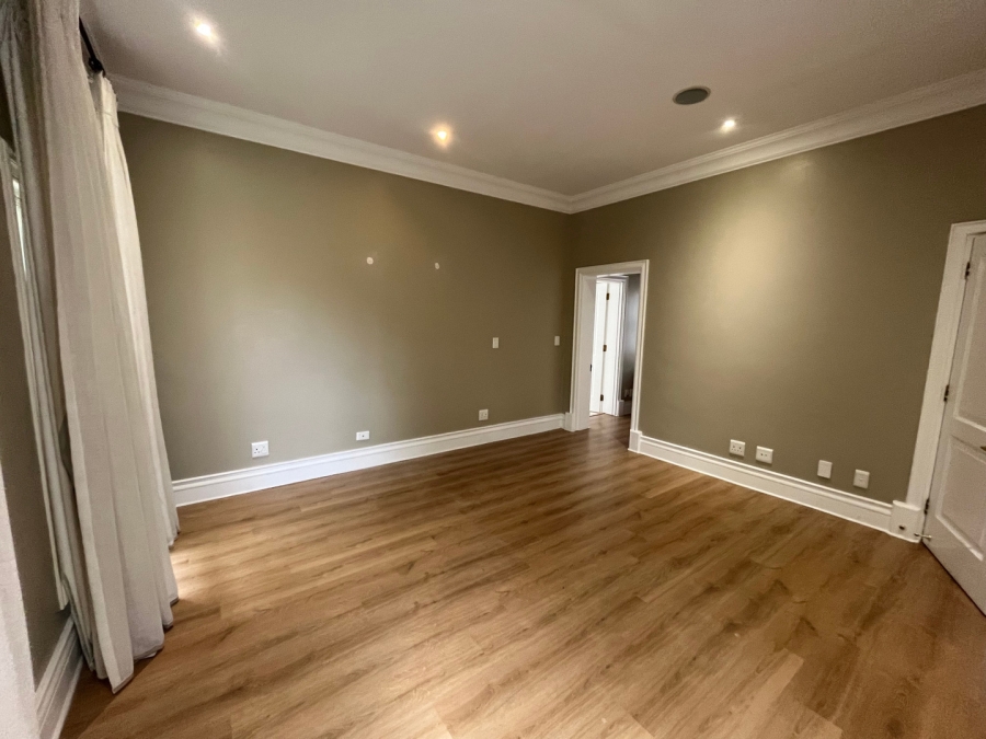 To Let 5 Bedroom Property for Rent in Sandhurst Gauteng
