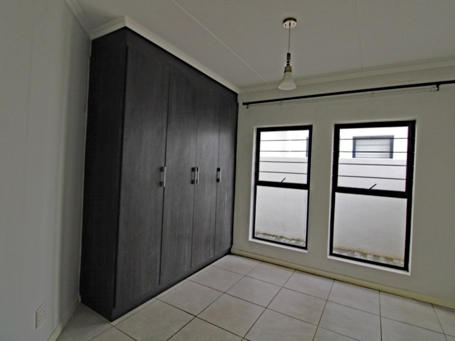 To Let 3 Bedroom Property for Rent in Bryanston Gauteng