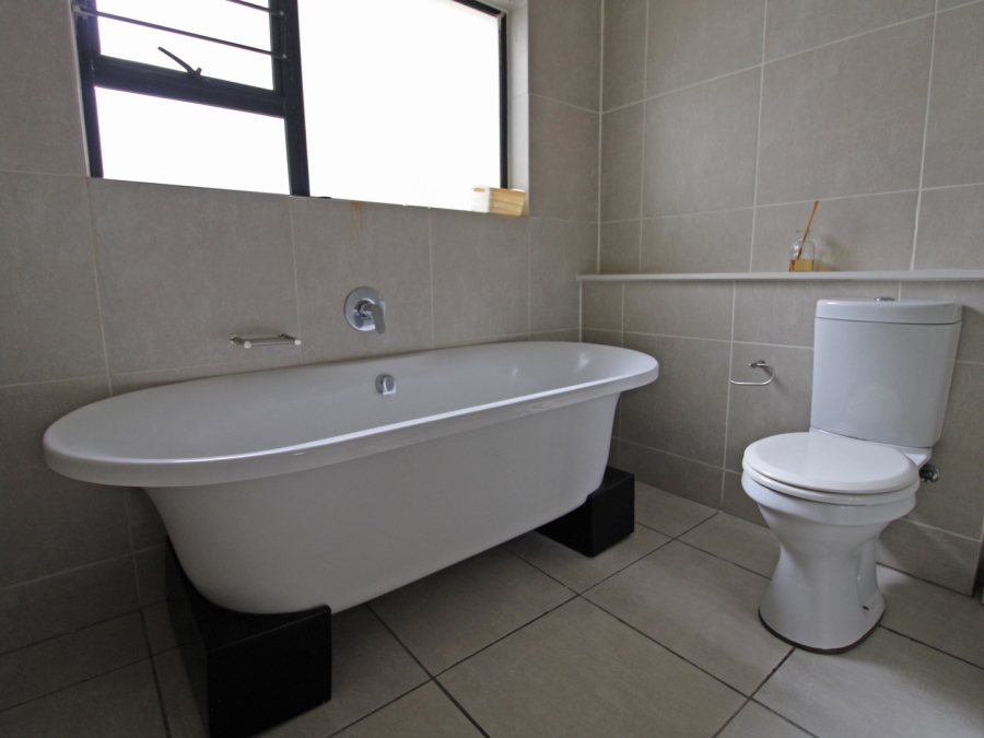 To Let 3 Bedroom Property for Rent in Bryanston Gauteng