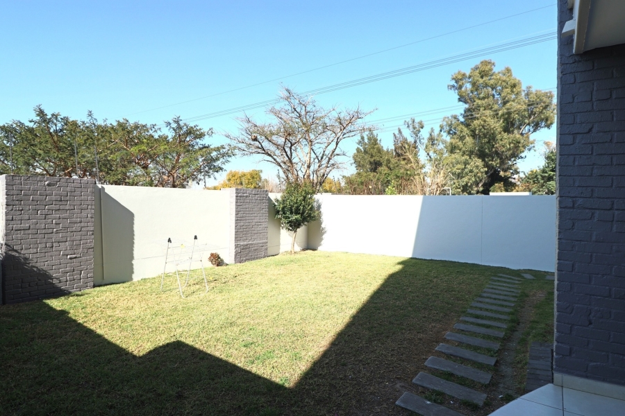 To Let 3 Bedroom Property for Rent in Bryanston Gauteng