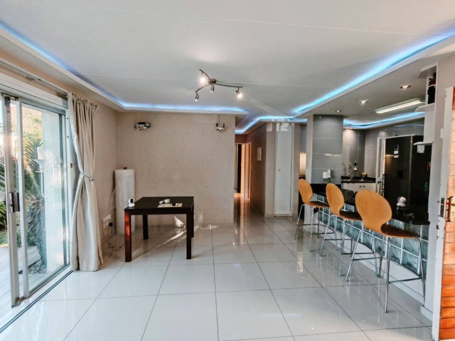 To Let 2 Bedroom Property for Rent in Morningside Gauteng