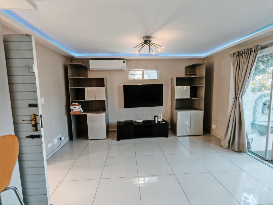To Let 2 Bedroom Property for Rent in Morningside Gauteng