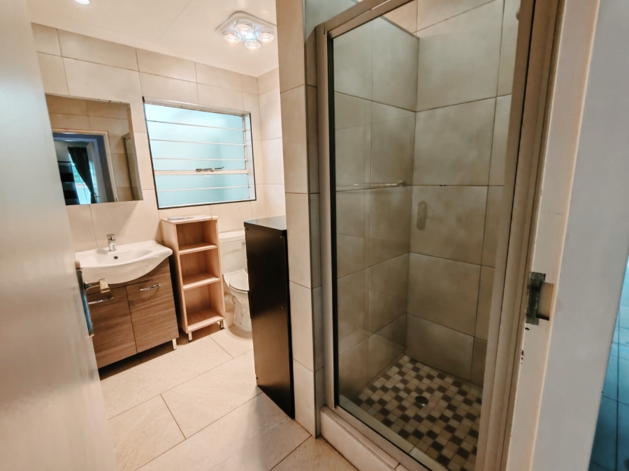 To Let 2 Bedroom Property for Rent in Morningside Gauteng