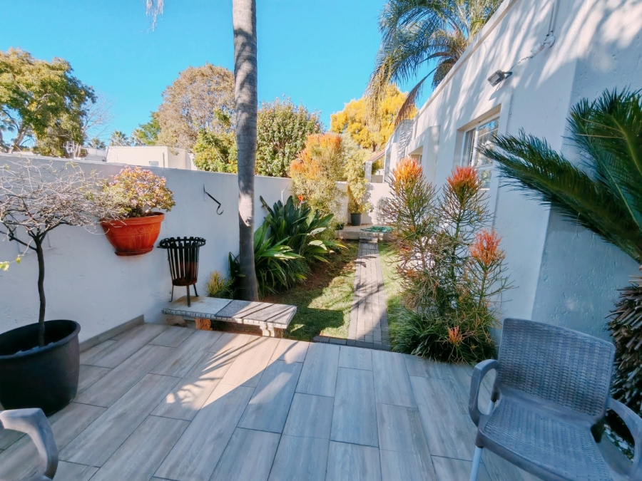 To Let 2 Bedroom Property for Rent in Morningside Gauteng