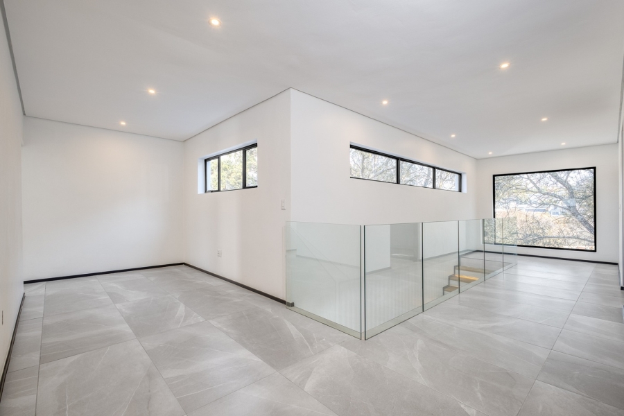 4 Bedroom Property for Sale in Helderfontein Estate Gauteng