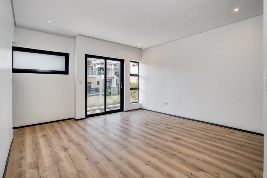 4 Bedroom Property for Sale in Helderfontein Estate Gauteng