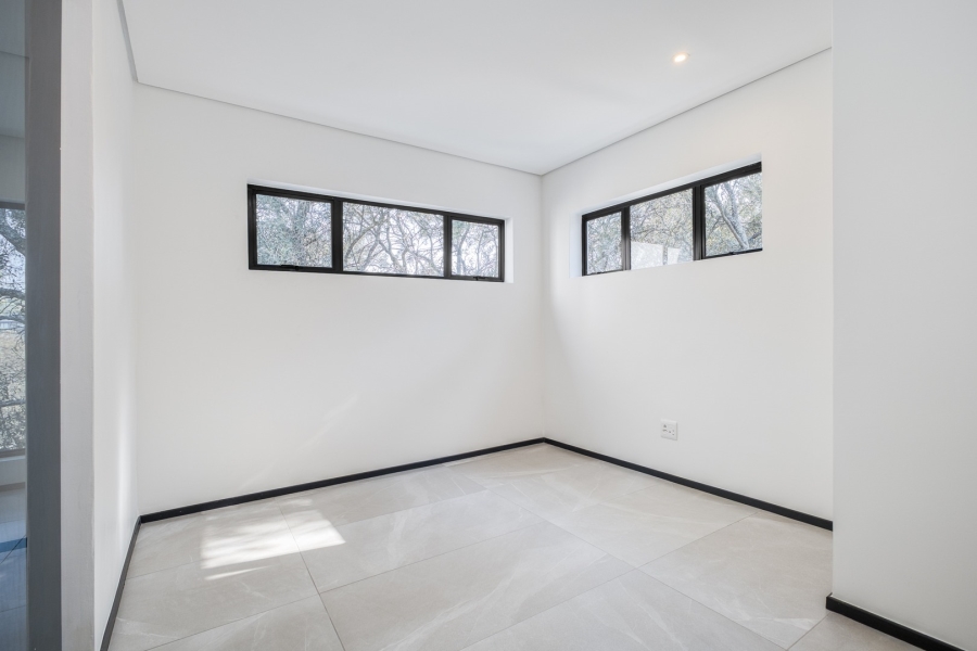 4 Bedroom Property for Sale in Helderfontein Estate Gauteng