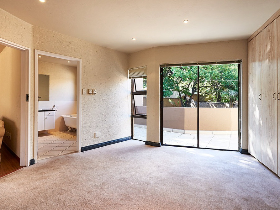 To Let 5 Bedroom Property for Rent in Sandown Gauteng