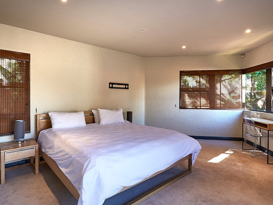 To Let 5 Bedroom Property for Rent in Sandown Gauteng