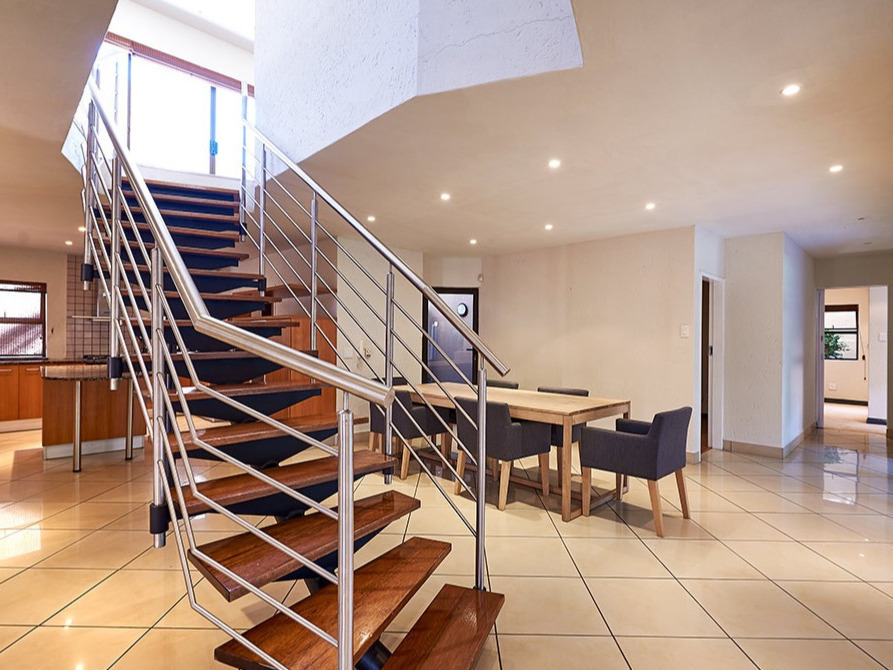 To Let 5 Bedroom Property for Rent in Sandown Gauteng
