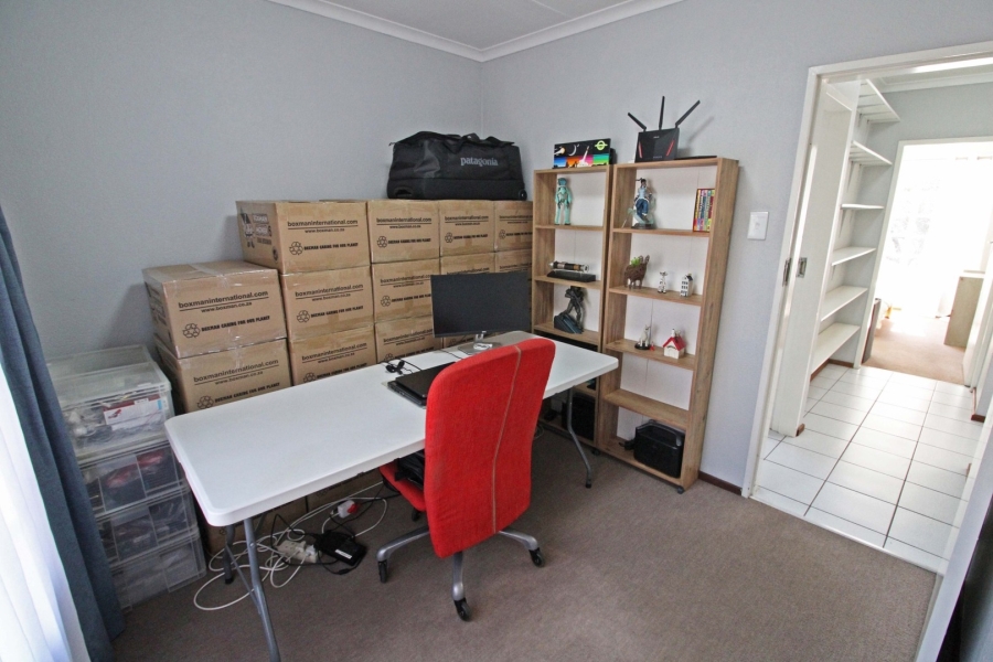 2 Bedroom Property for Sale in Robindale Gauteng