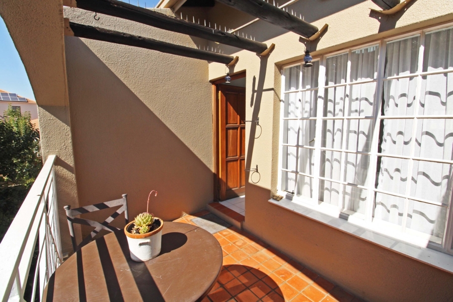 2 Bedroom Property for Sale in Robindale Gauteng