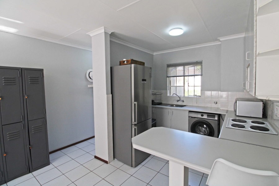 2 Bedroom Property for Sale in Robindale Gauteng