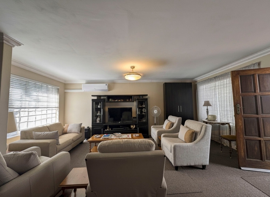 2 Bedroom Property for Sale in Bryanston Gauteng