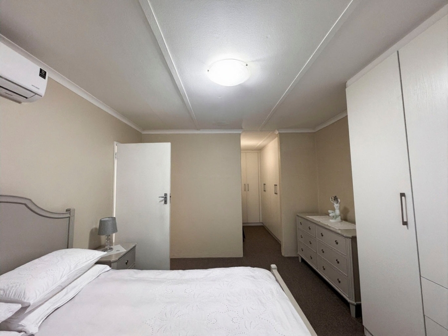 2 Bedroom Property for Sale in Bryanston Gauteng