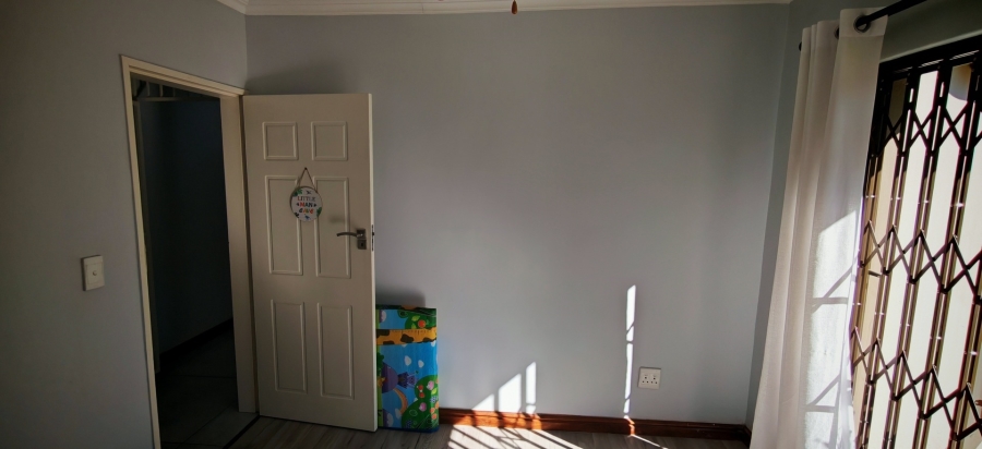 7 Bedroom Property for Sale in Brackenhurst Gauteng