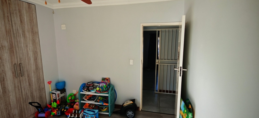 7 Bedroom Property for Sale in Brackenhurst Gauteng