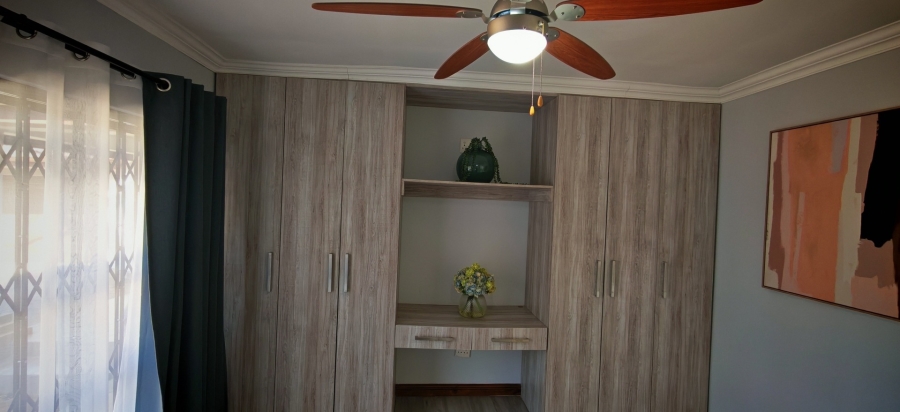 7 Bedroom Property for Sale in Brackenhurst Gauteng