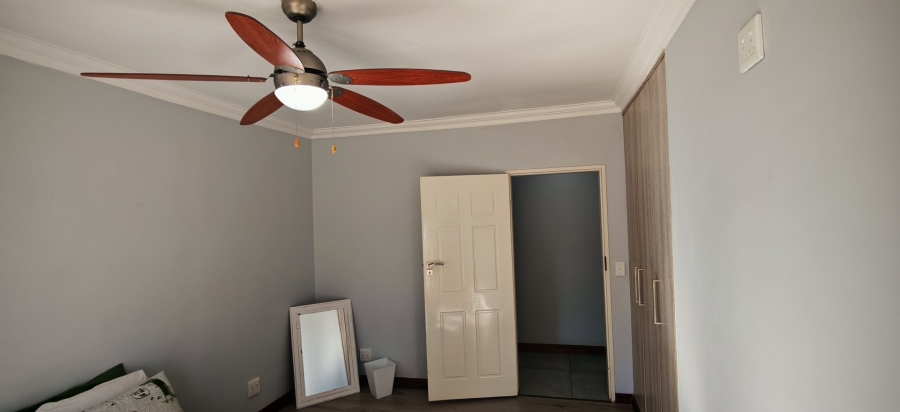 7 Bedroom Property for Sale in Brackenhurst Gauteng