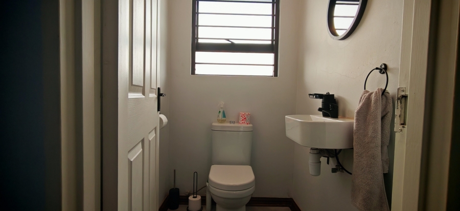 7 Bedroom Property for Sale in Brackenhurst Gauteng